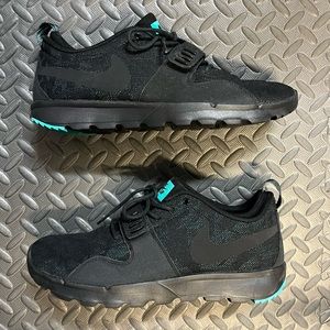 NIKE TRAINERENDOR SB ‘BLACK CLEAR JADE’